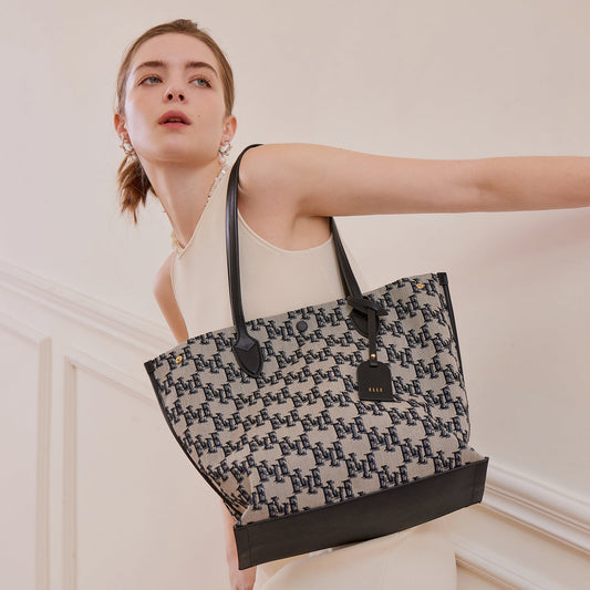 Crossbody VS Shoulder Bag
