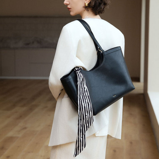 How to Organize a Work Tote