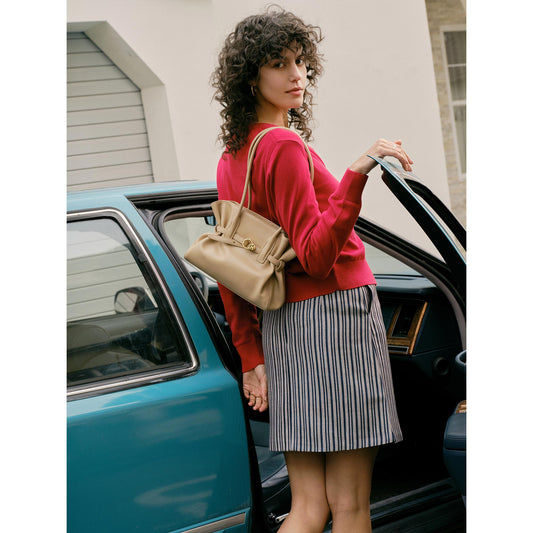 How to Choose a Work-to-Weekend Bag